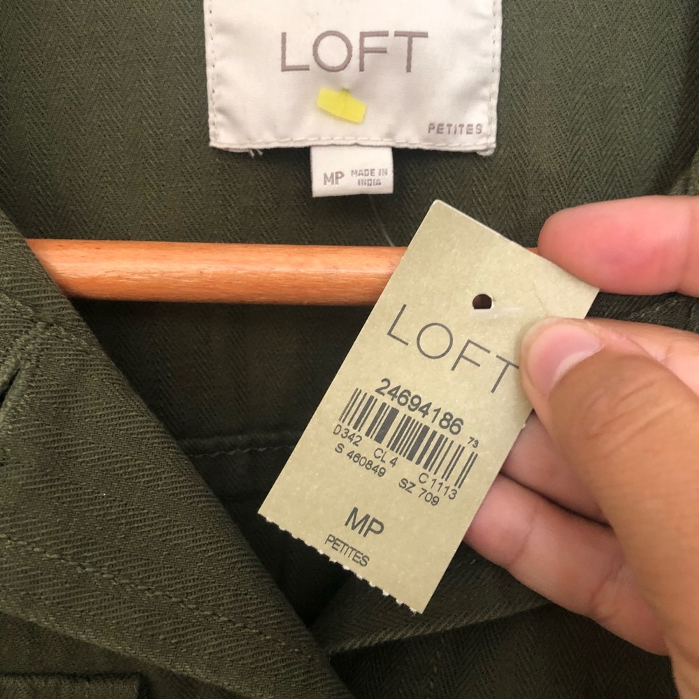 SOLD | LOFT Olive Green Peplum Hem Jacket - Picture 6 of 12